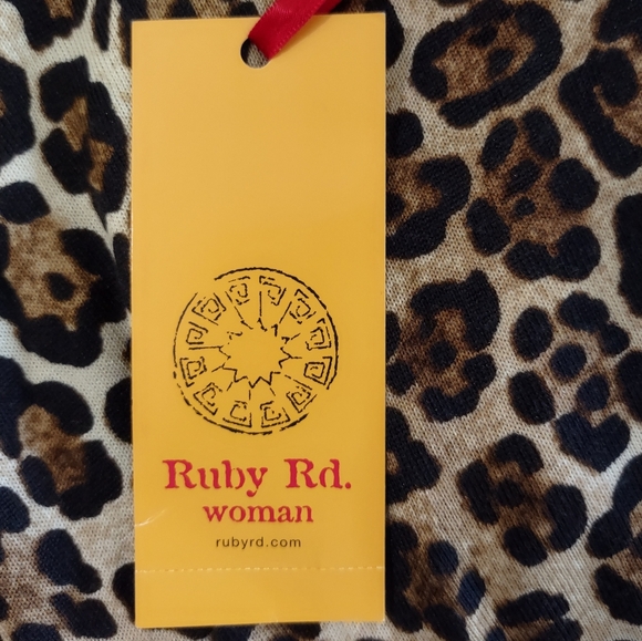 NWT Ruby Rd. Leopard Print Tunic with Black Hem 3X - Picture 4 of 8